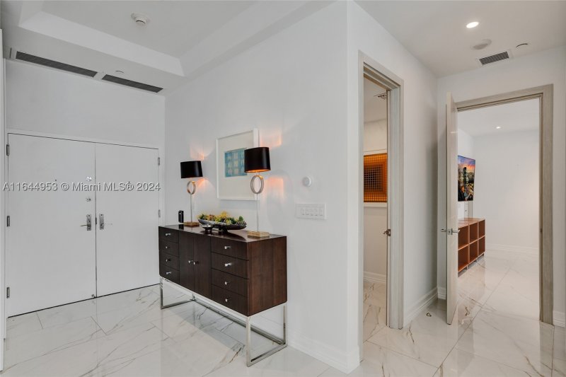 Condo for sale at 3000 Williams Island PH-4