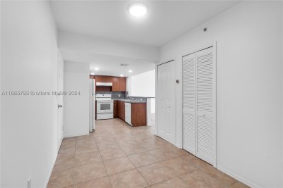 Comprar apartamento en Diamond Tower 702