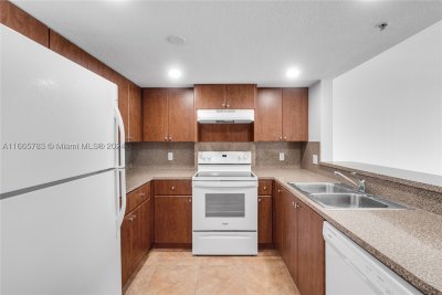 Comprar apartamento en Diamond Tower 702
