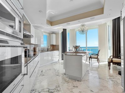 Aluguel de apartamento no Turnberry Ocean Colony 2602