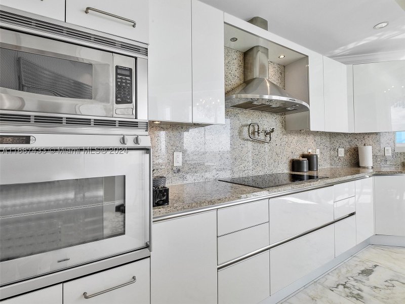 Apartment for rent at Turnberry Ocean Colony 2602