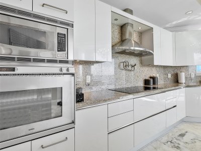 Aluguel de apartamento no Turnberry Ocean Colony 2602