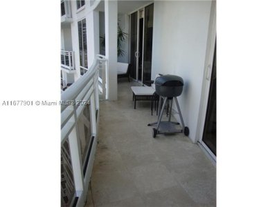 Comprar apartamento no Carbonell 1701