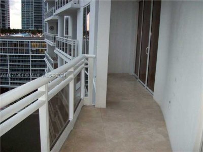 Comprar apartamento no Carbonell 1701