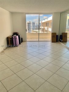 Comprar apartamento en Olympus Towers 1817