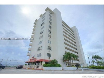Comprar apartamento en Bayshore Yacht Tennis Club 514
