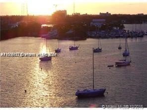 Comprar apartamento en Bayshore Yacht Tennis Club 514