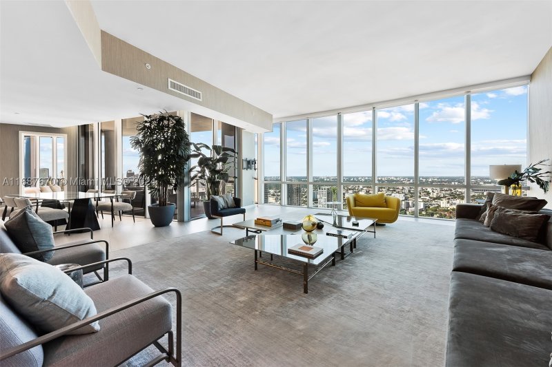 Condo for sale at Paramount Miami WorldCenter PH 5112