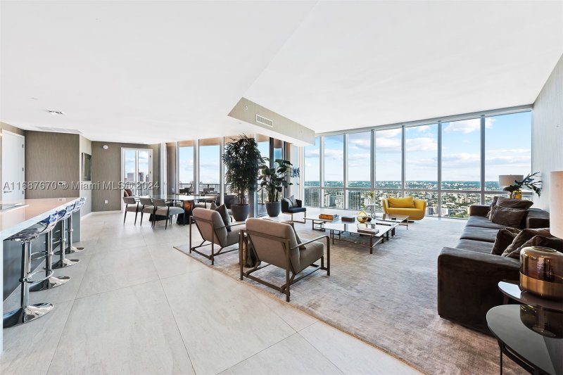Condo for sale at Paramount Miami WorldCenter PH 5112