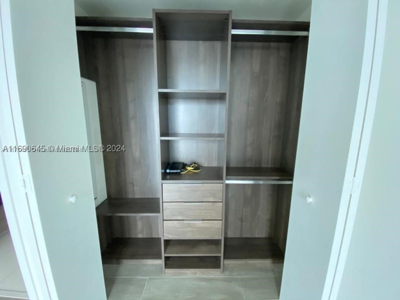 Comprar apartamento en 1100 Millecento 2602