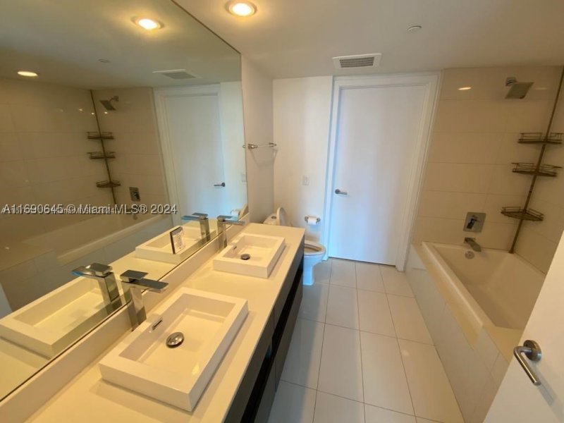 Comprar apartamento en 1100 Millecento 2602