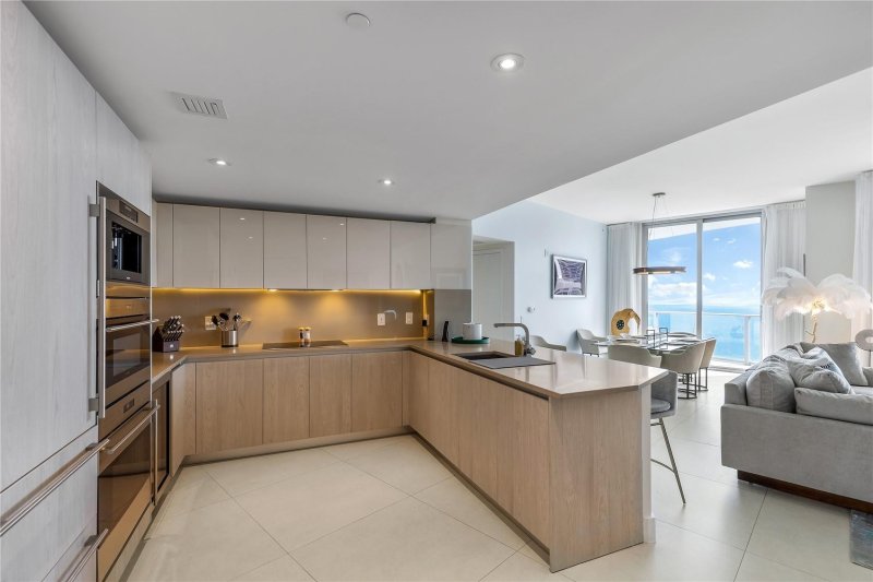 Condo for sale at Hyde Beach Resort Hollywood Lph3/5
