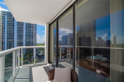 Comprar apartamento en Waterview 1048