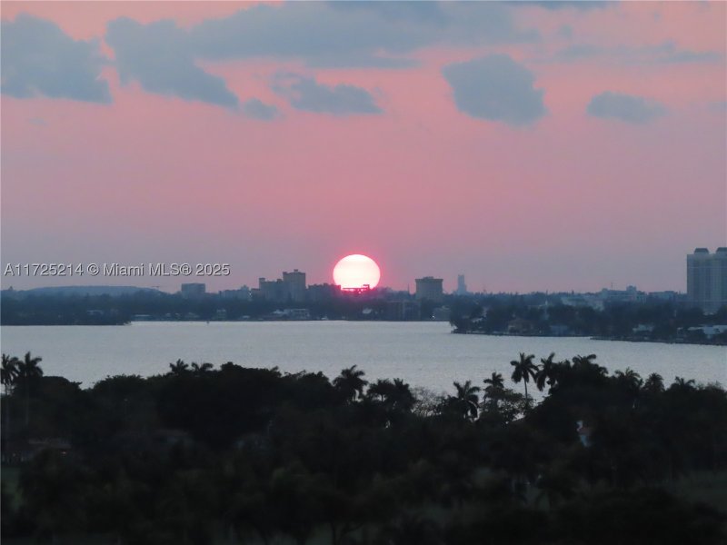 Condo for sale at Arlen Beach 1011