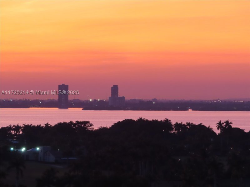 Condo for sale at Arlen Beach 1011