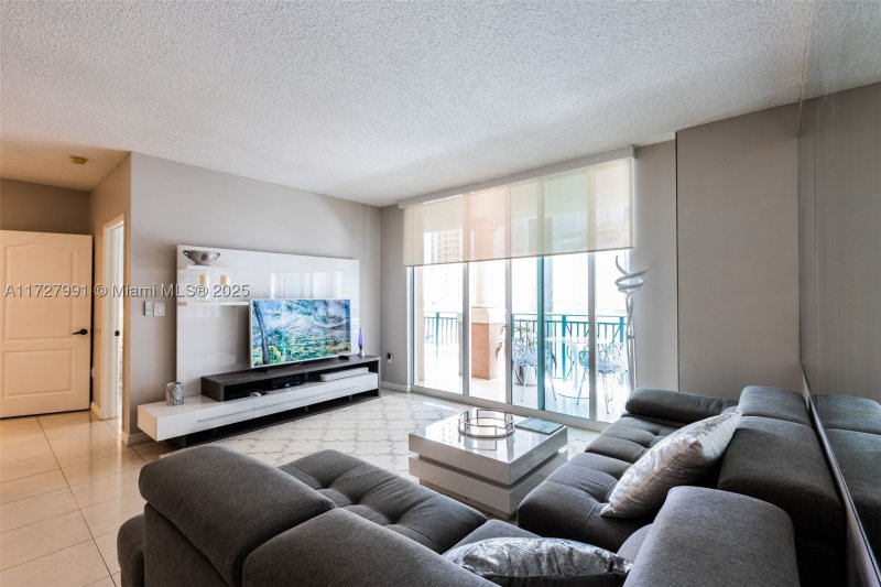 Alquiler de apartamento en King David 603