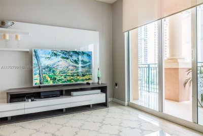 Alquiler de apartamento en King David 603