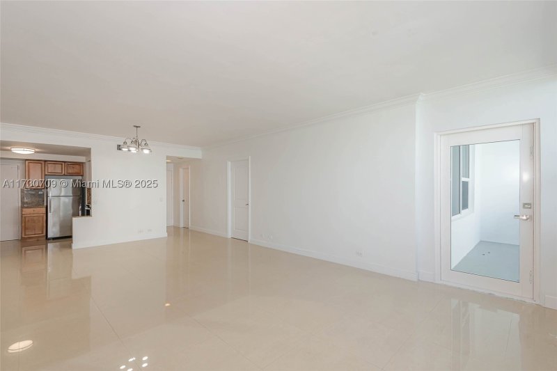 Condo for sale at Alexander Towers 1411