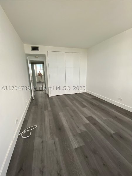 Condo for sale at Parkview Point 6B