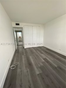 Comprar apartamento en Parkview Point 6B