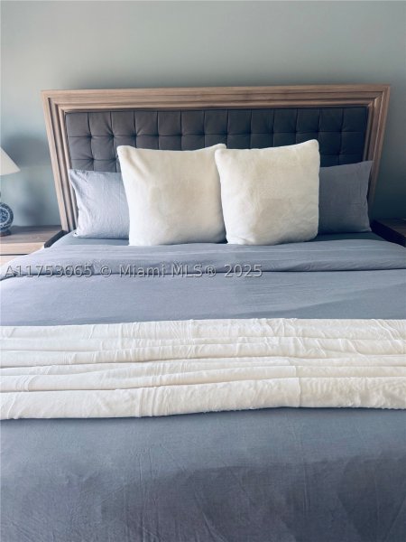 Apartment for rent at Hyde Midtown 1904
