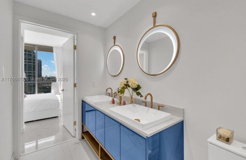 Comprar apartamento en MR. C Residences 1009