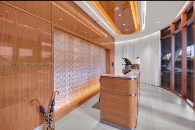 Comprar apartamento en MR. C Residences 1009