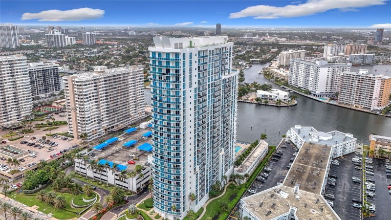 Condo for sale at Ocean Marine Yacht Club 605