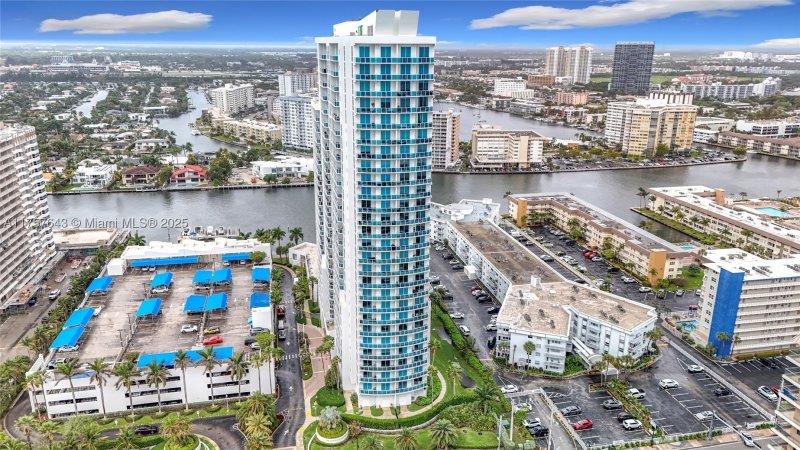 Condo for sale at Ocean Marine Yacht Club 605