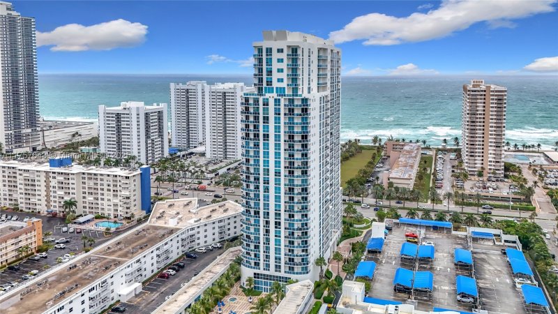 Condo for sale at Ocean Marine Yacht Club 605