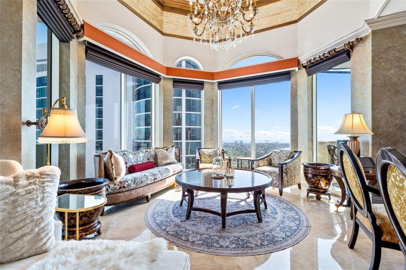 Condo for sale at Las Olas Grand PH 39A