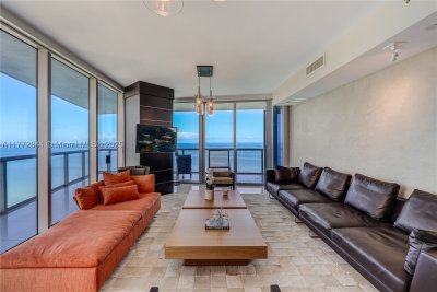 Comprar apartamento no Jade Beach 2508
