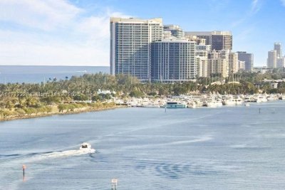 Comprar apartamento en Coastal Towers 1607