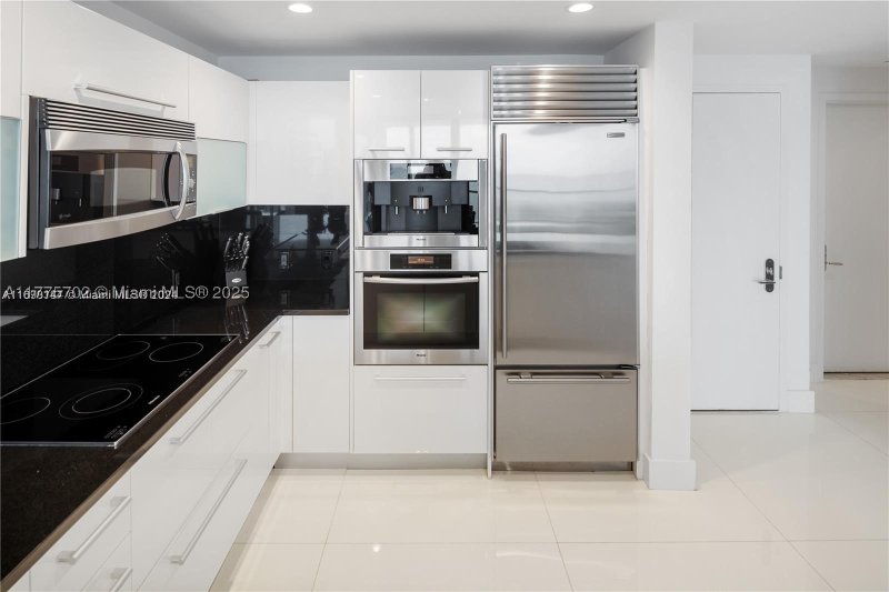 Comprar apartamento en Jade Ocean 1703