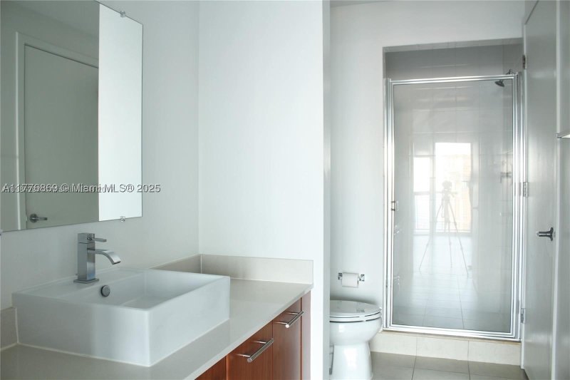 Comprar apartamento en Midtown Miami 4 H2904