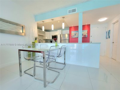 Aluguel de apartamento no Alexander Towers 1011