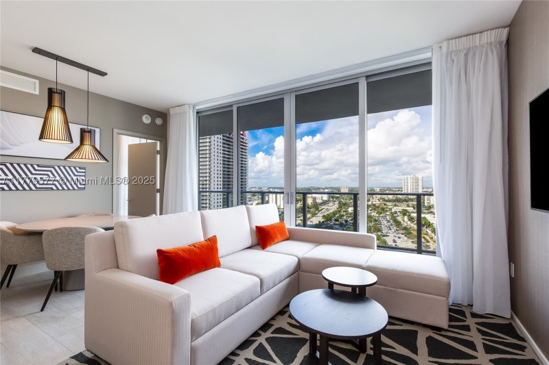 Apartment for rent at Hyde Beach House R2204