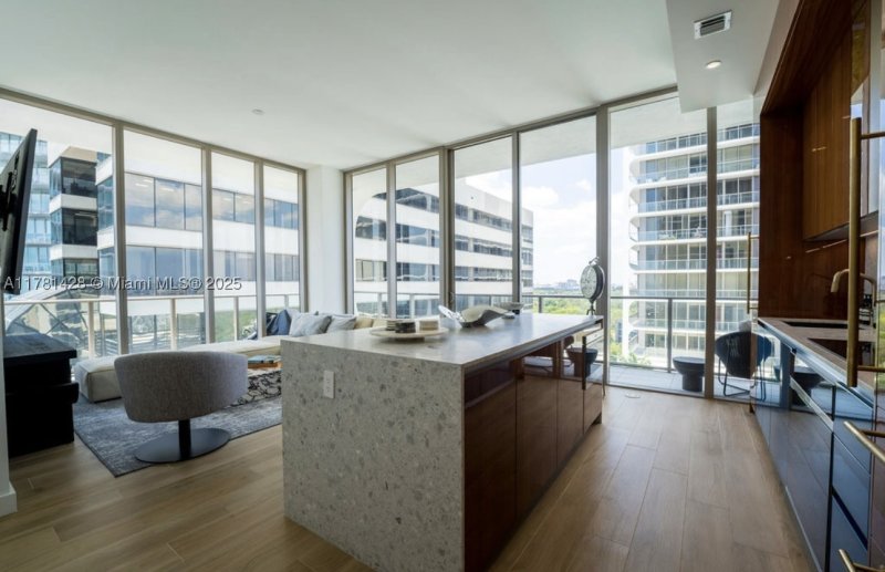 Comprar apartamento en MR. C Residences 1109