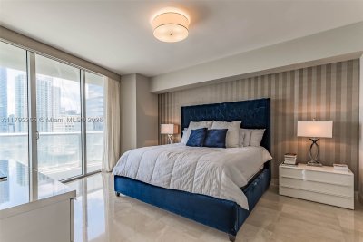 Comprar apartamento en Icon Brickell Tower II 2801