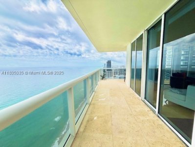 Aluguel de apartamento no Beach Club Two 3702