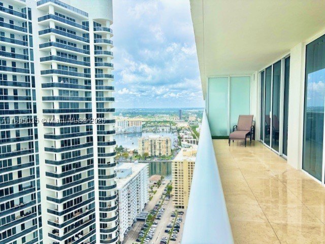 Alquiler de apartamento en Beach Club Two 3702