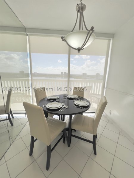Aluguel de apartamento no 1000 Williams Island 2412