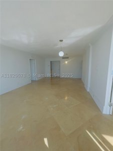 Comprar apartamento en Palm Bay Yacht Club 1507
