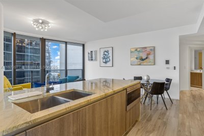Comprar apartamento en SLS Lux Brickell 4205