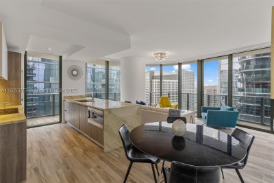Comprar apartamento en SLS Lux Brickell 4205