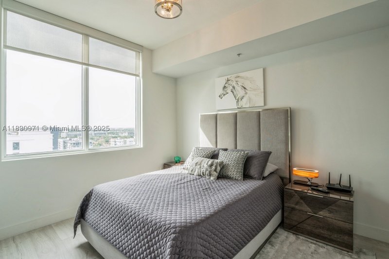 Apartment for rent at Strada 315 1602