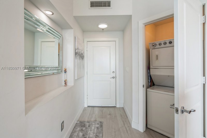Apartment for rent at Strada 315 1602