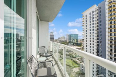 Aluguel de apartamento no Strada 315 1602