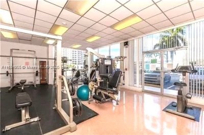 Aluguel de apartamento no Imperial Towers 426