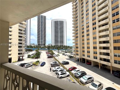 Aluguel de apartamento no Imperial Towers 426